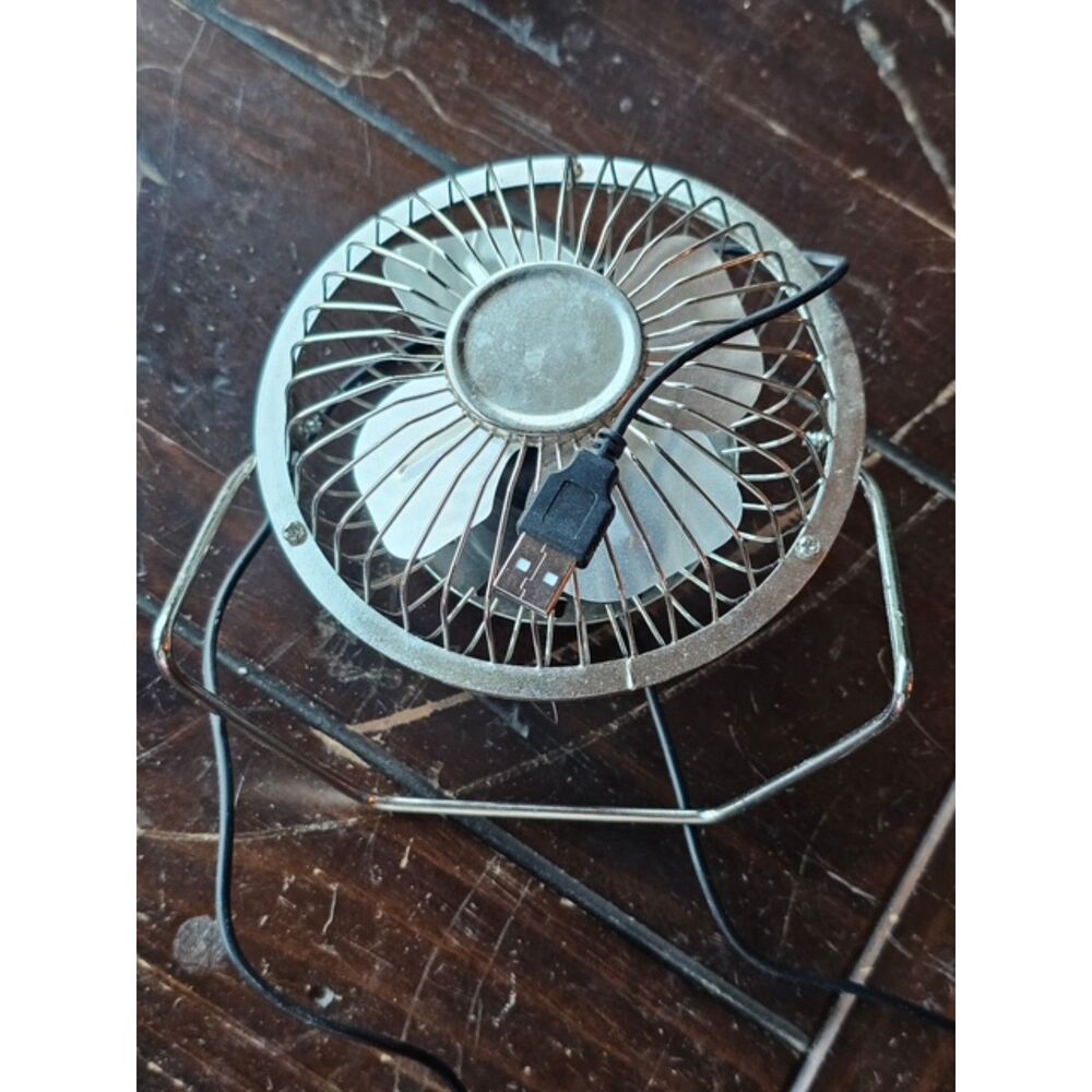 Mini USB Desk Fan - 4" Metal Portable Personal Fan - Chrome/Silver
